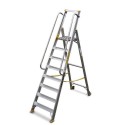 Drabina aluminiowa z podestem, 9 stopni - widok z przodu pod kątem z poręczami