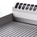 Płyta grillowa gazowa ryflowana 6,5 kW - zbliżenie na ryflowaną powierzchnię i osłonę palnika