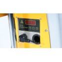 Sztaplarka elektryczna PL 1500 HST-EL - panel ładowarki z wyświetlaczem i wtyczką