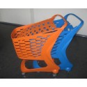 Wózek sklepowy plastikowy 80 l Mini Basic - pomarańczowy i niebieski wózek widok z boku