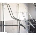 Wieszak na rowery Lift Premium-5 - uchwyty na koła w rzędzie, widok z boku