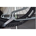 Wieszak na rower Lift-1 Premium - koło rowerowe w uchwycie, zbliżenie