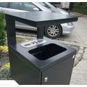 Kosz na odpadki Platon V z daszkiem - otwór wrzutowy i gasznica na parkingu