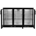 Witryna chłodnicza 3-drzwiowa - otwarte drzwi, wnętrze z półkami druciowymi
