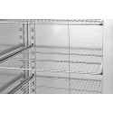 Szafa chłodnicza GASTRO INOX C700 - druciane półki we wnętrzu komory