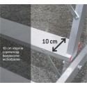 Podest magazynowy SM 8 stopni - zbliżenie stopnia o szerokości 10 cm