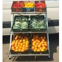 Regał wystawowy składany aluminiowy - skrzynki z papryką, kapustą i pomarańczami na półkach