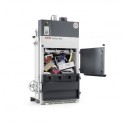 V-Press 610 belownica pionowa - otwarte drzwi z kartonami w komorze