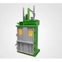 Belownica pionowa Ecobalers VB250 - widok z przodu i z boku, drzwi załadunkowe