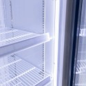 Witryna mroźnicza R62 White N - wnętrze z półkami i szyną prowadzącą