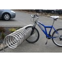 Stojak na rowery PION 250 cm - spiralny stojak z rowerem na parkingu