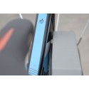 Stojak rowerowy UG-2 mini - rama roweru z logo Cross Line przy stojaku