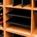 Regał na wino Mega-M 100x40x86 cm dąb artisan/czarny - zbliżenie na czarne półki i przegrody