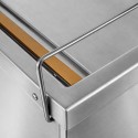 Pakowarka próżniowa Mega-M D50/1cm - listwa zgrzewająca i metalowy uchwyt na blacie