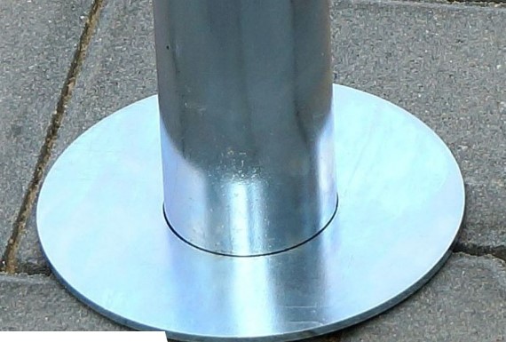 Rozetka maskująca płaska ( do stojaków U z mocowaniem do wbetonowania) - 2 szt